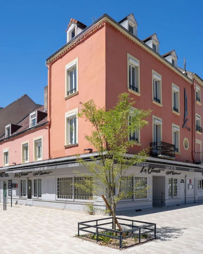 Le Creusot Suites